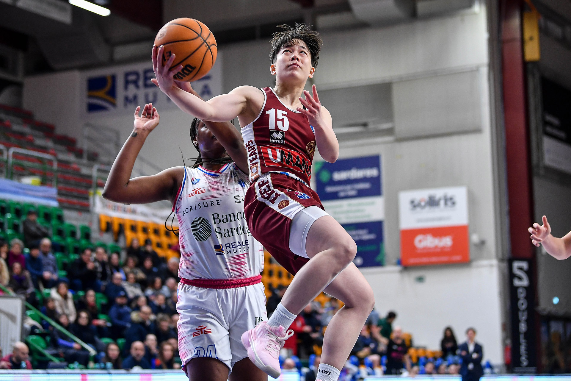 Banco di Sardegna Dinamo Sassari-Umana Reyer: 79-74