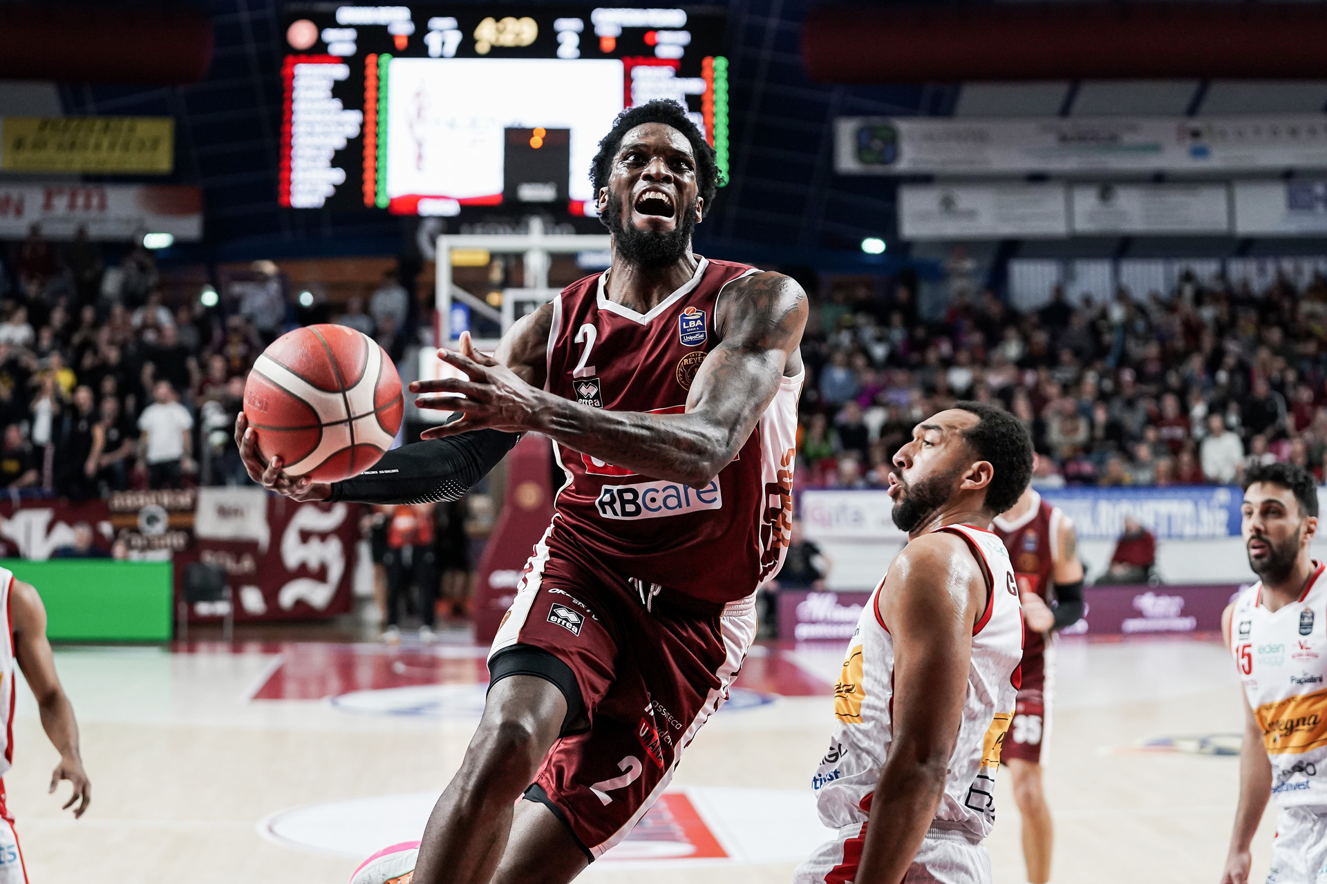 Umana Reyer Venezia - Carpegna Prosciutto Pesaro 93-77