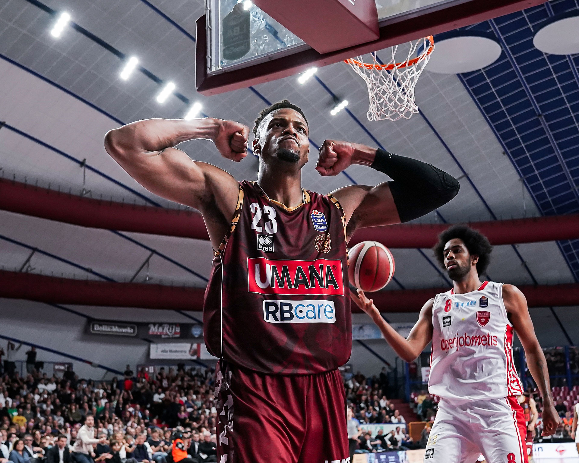 Campeonato Italiano De Basquete a Serie Openjobmetis Varese Vs Umana Reyer  Venezia Foto de Stock Editorial - Imagem de macho, correio: 164157753