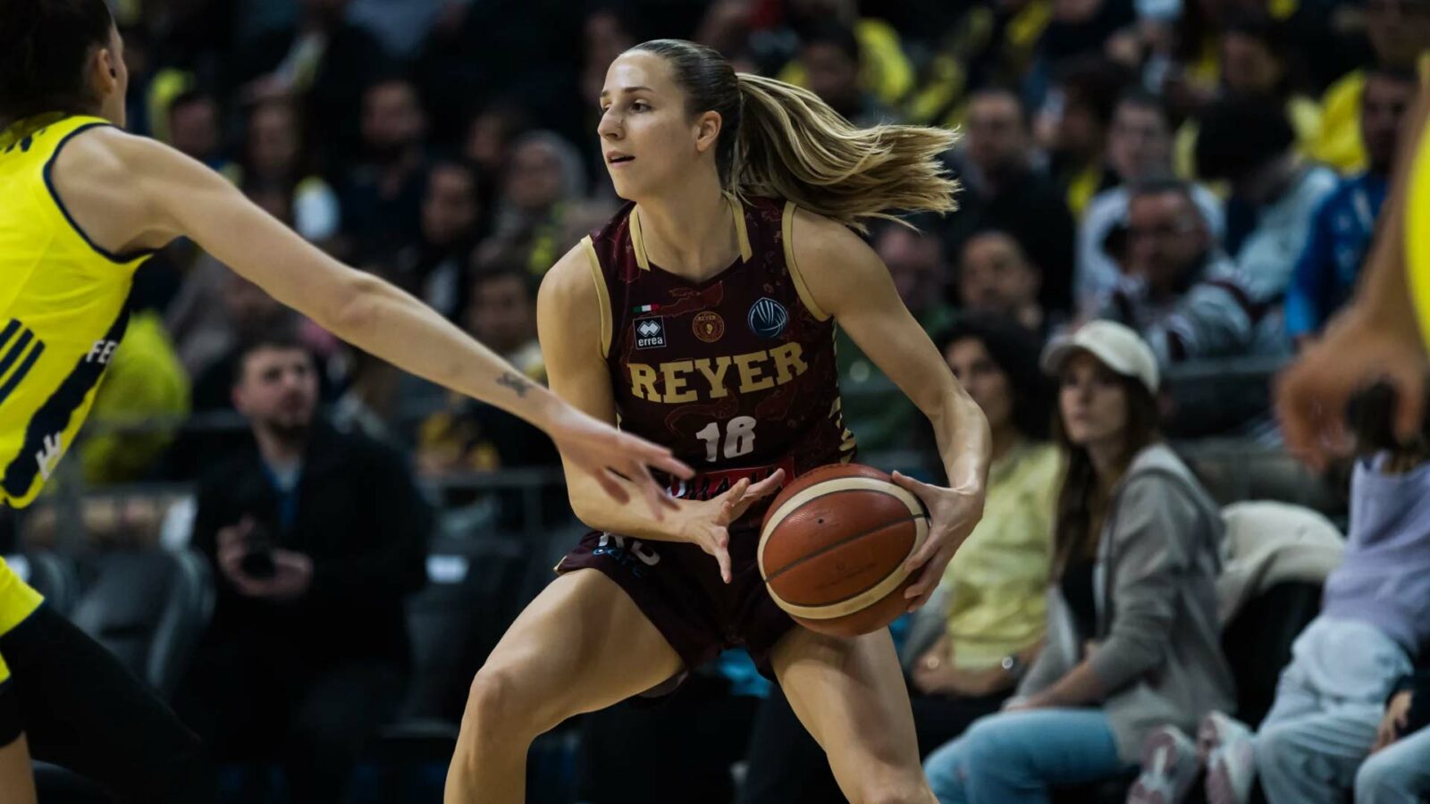 Fenerbahce Opet - Umana Reyer 96-48